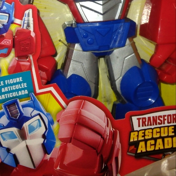 NWT~Playskool Heroes~Transformers Rescue Bots~Optimus Prime Action Figure Toy~ - Picture 5 of 6